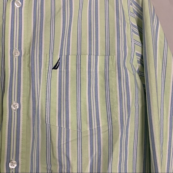 Nautica Oxford long sleeve button down shirt large boys - Picture 2 of 4